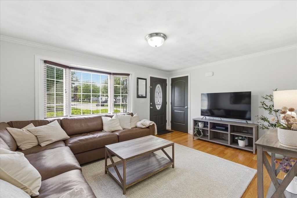 127 Sun Valley Dr