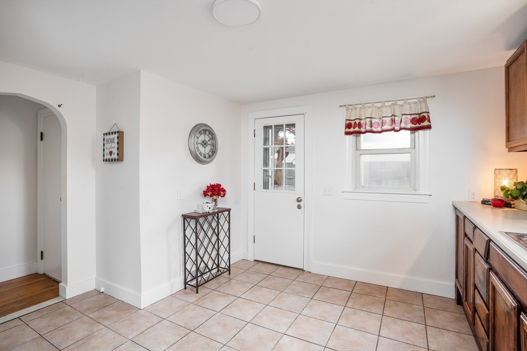 142 Amherst St