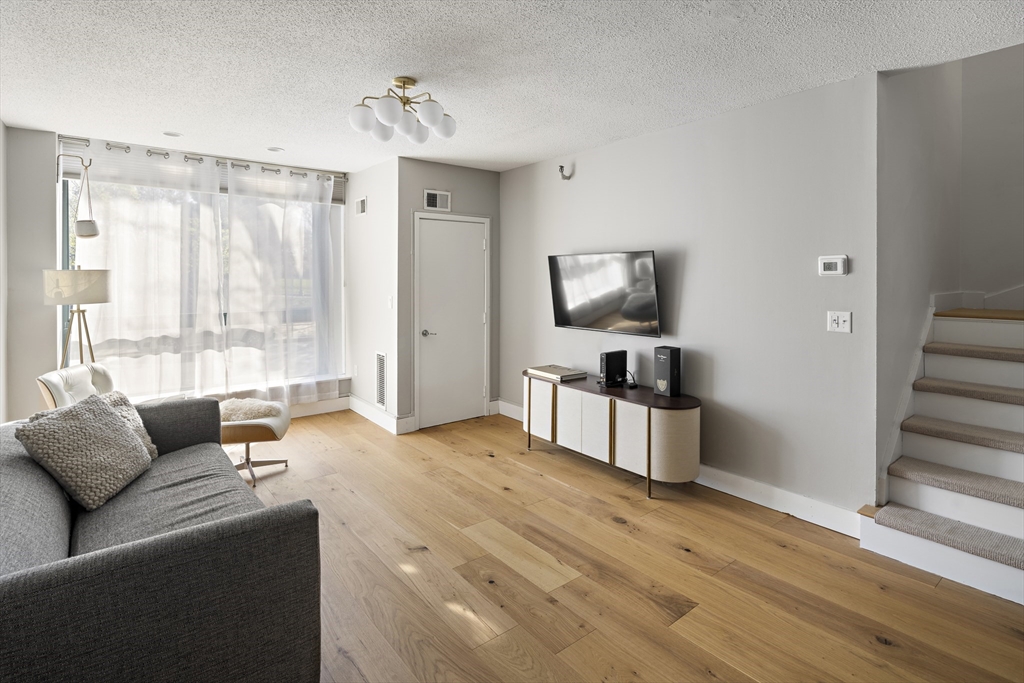 42 8th Street 1109