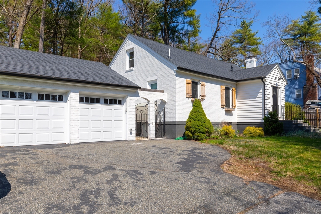 1625 Trapelo Rd