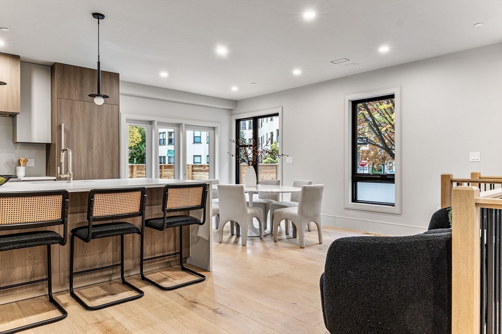 300 Franklin Street 1