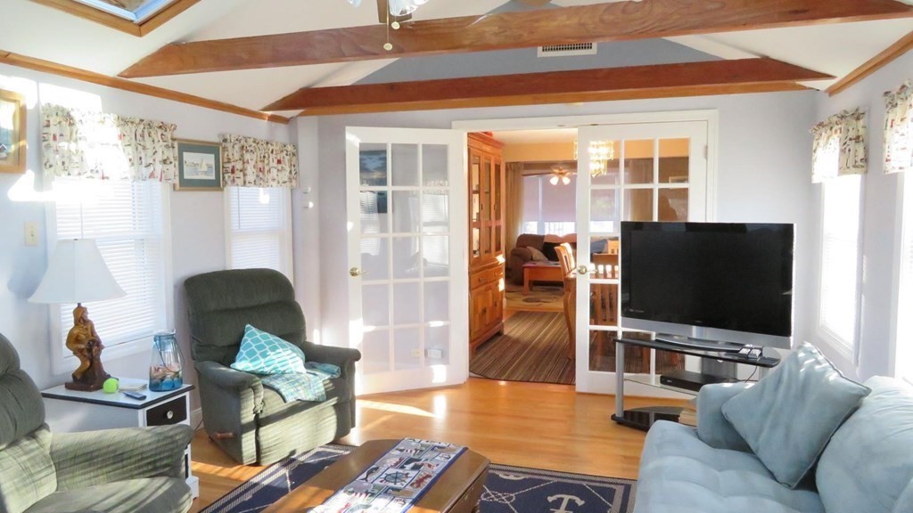 25 Ripple Cove Rd
