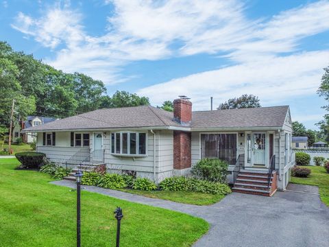 90 Butternut Ln Methuen MA 01844