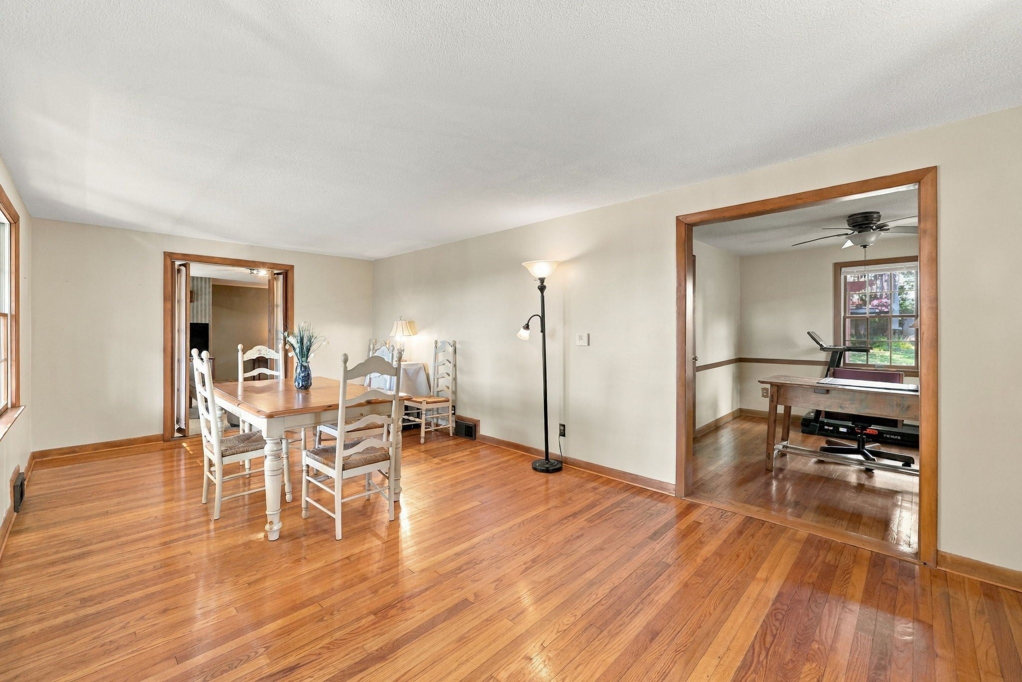 89 Almon Ave, West Springfield, MA Photo #16
