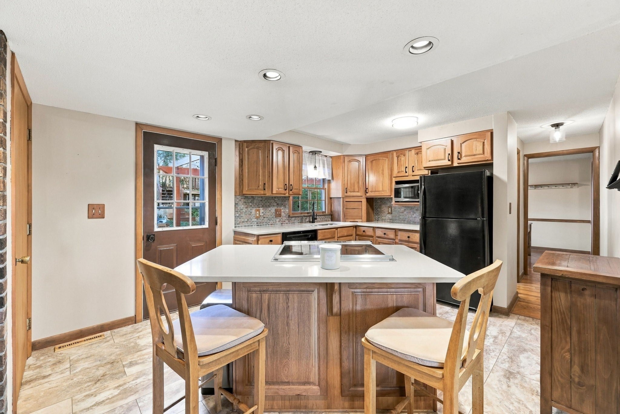 89 Almon Ave, West Springfield, MA Photo #8