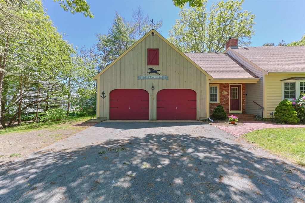 149 Island View Ln