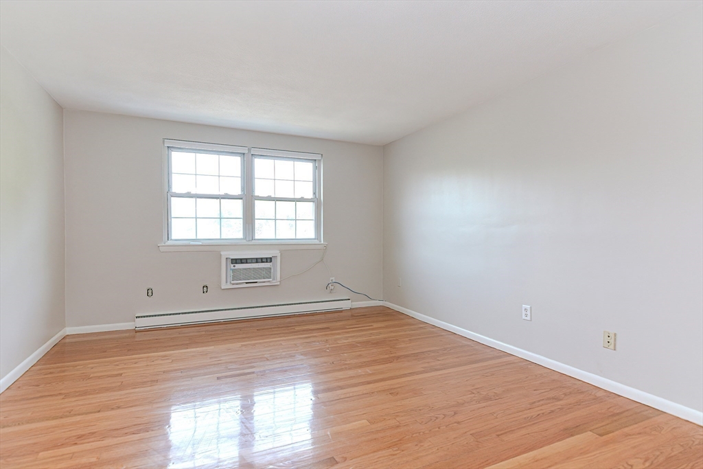4 Colonial Village Dr #9, Arlington, MA, 4 Colonial Village Dr #9, Arlington, MA Photo #13