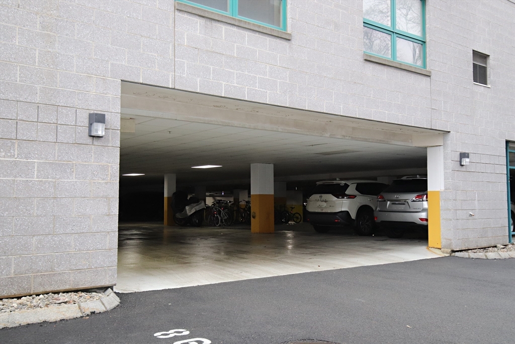 Chelsea, Massachusetts 02150, United States, 2 Bedrooms Bedrooms, ,2 BathroomsBathrooms,Residential,Active,86071