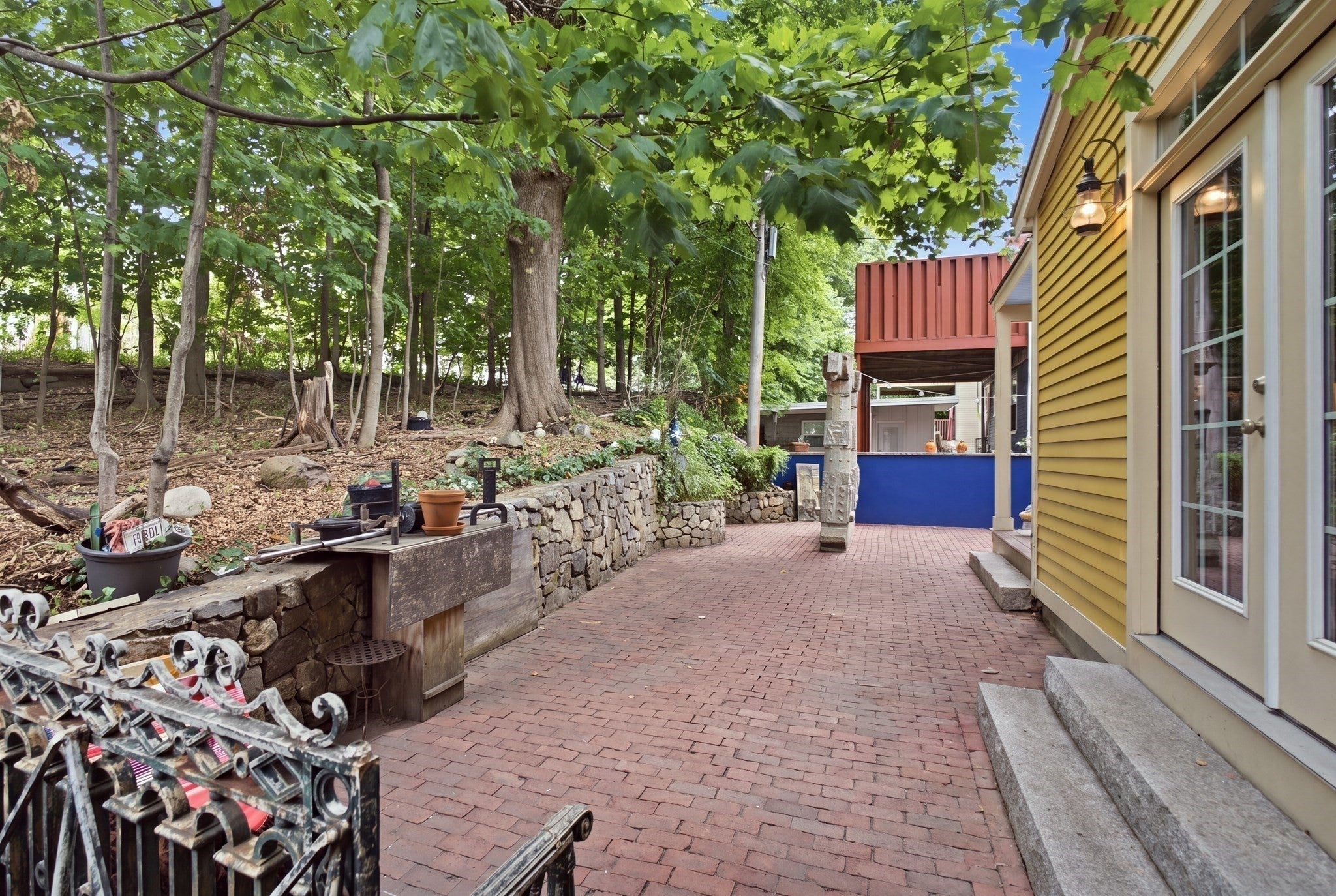 6 Menlo St, Boston, MA Photo #42