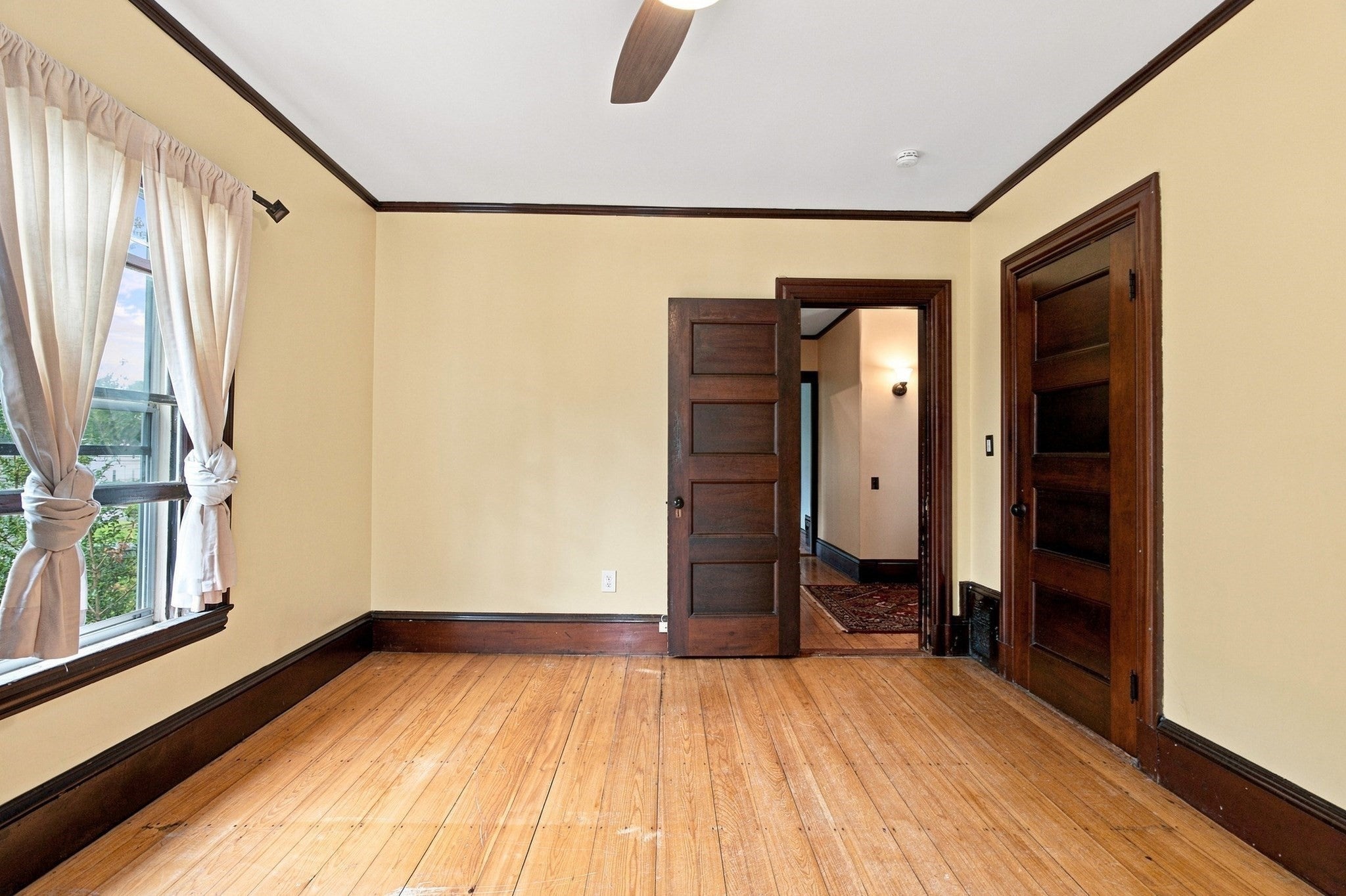 6 Menlo St, Boston, MA Photo #28