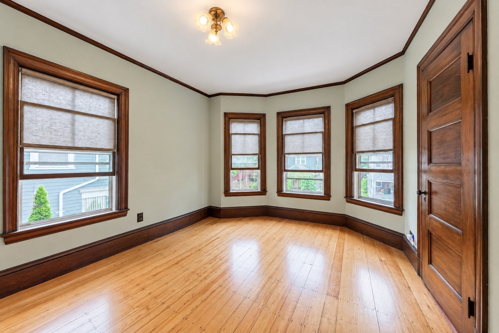 6 Menlo St, Boston, MA Photo #23