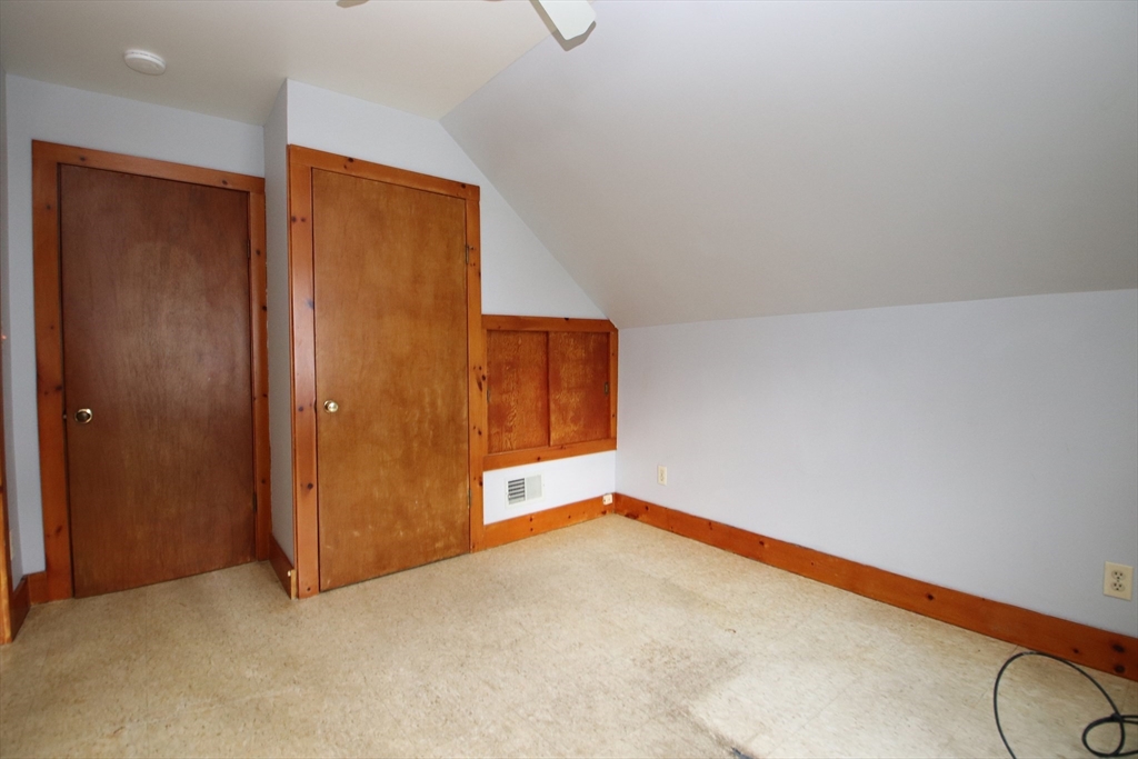 Lynn, Massachusetts 01905, United States, 3 Bedrooms Bedrooms, ,2 BathroomsBathrooms,Residential,Pending,121200