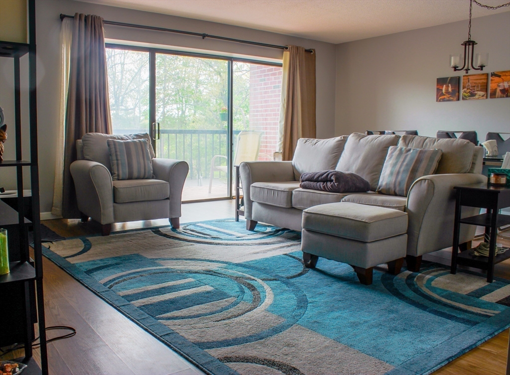 1 Summit Drive 24