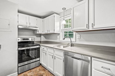 29 Arlington Rd 5 Woburn MA 01801