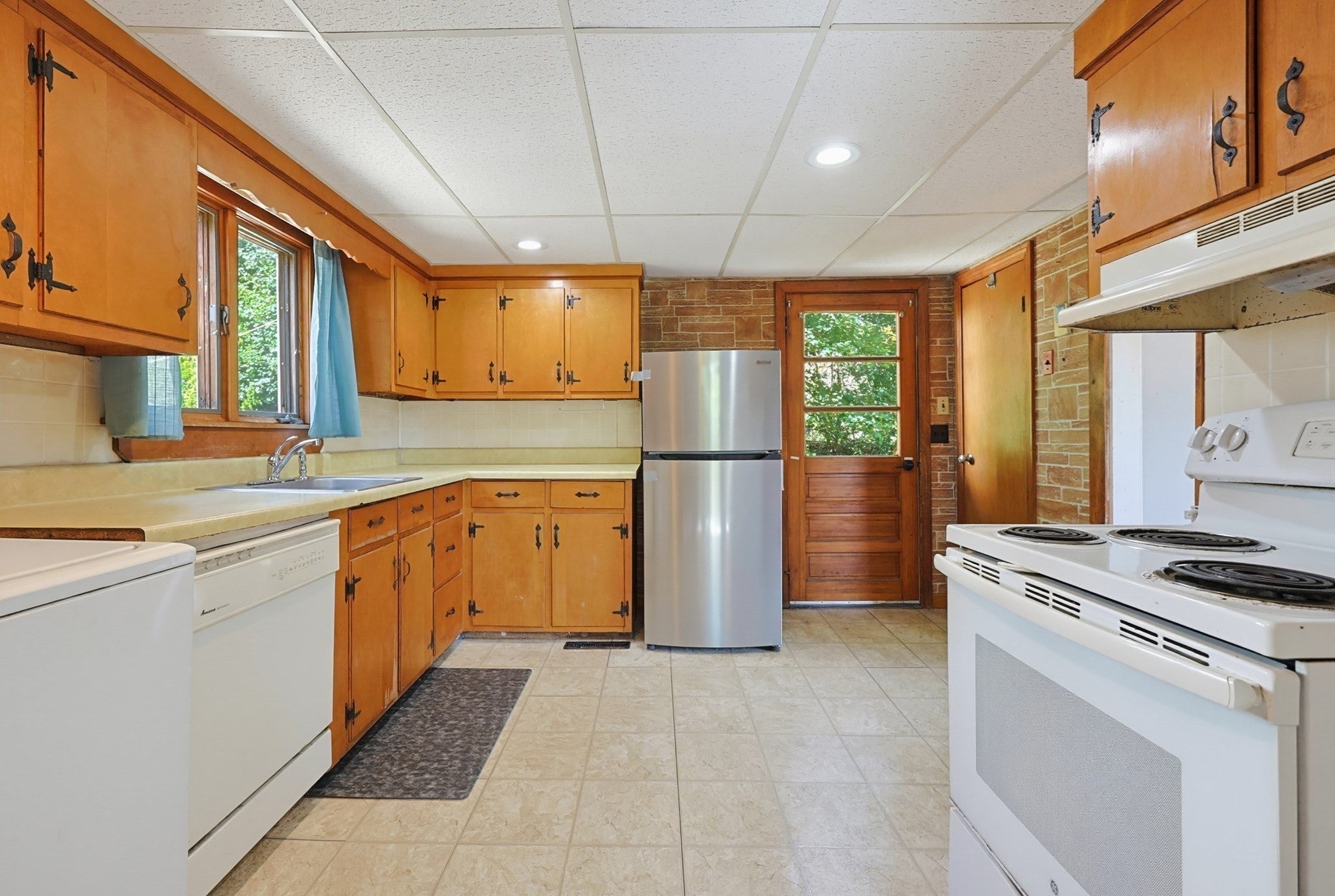 80 Hill Ave, Franklin, MA, 80 Hill Ave, Franklin, MA Photo #10