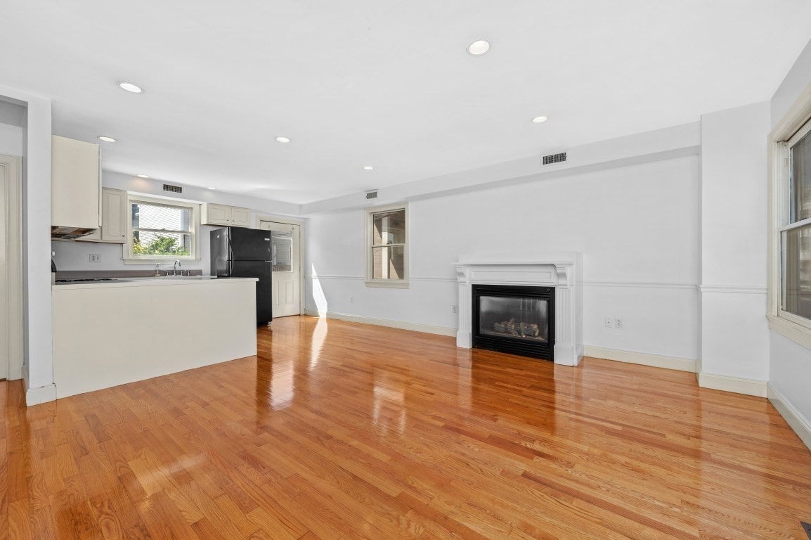 61 Baxter St #61, Boston, MA, 61 Baxter St #61, Boston, MA Photo #4