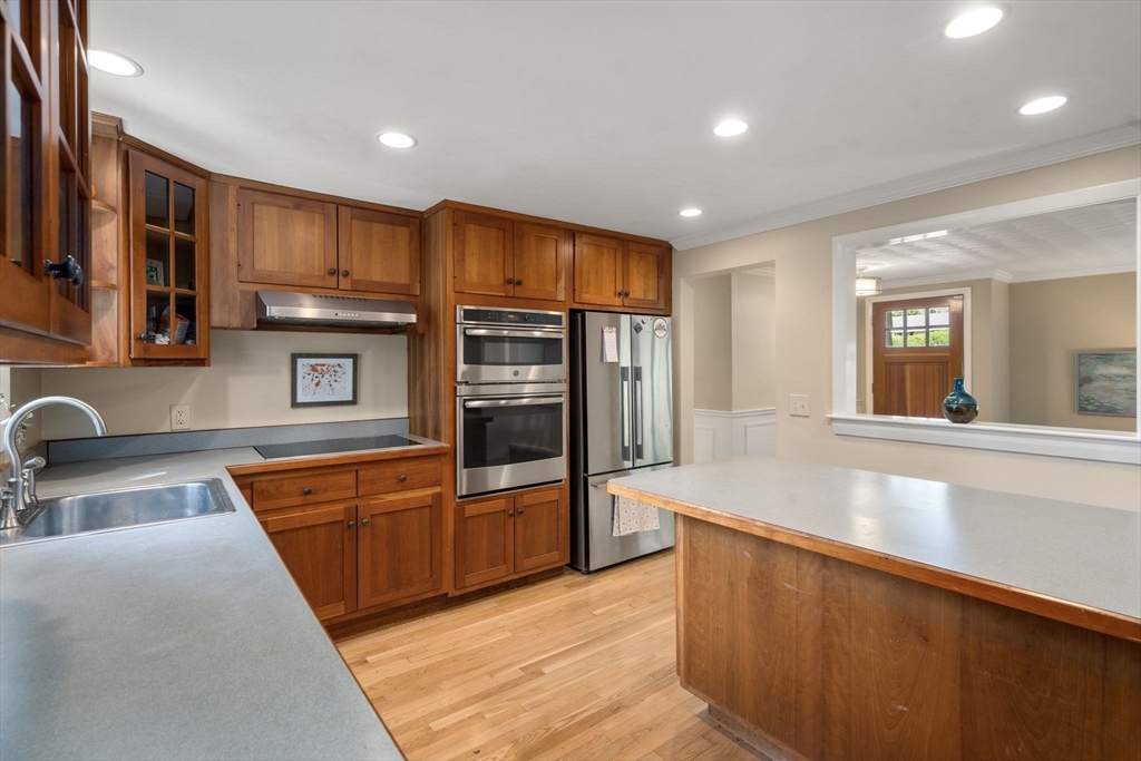 5 Oakwood Rd