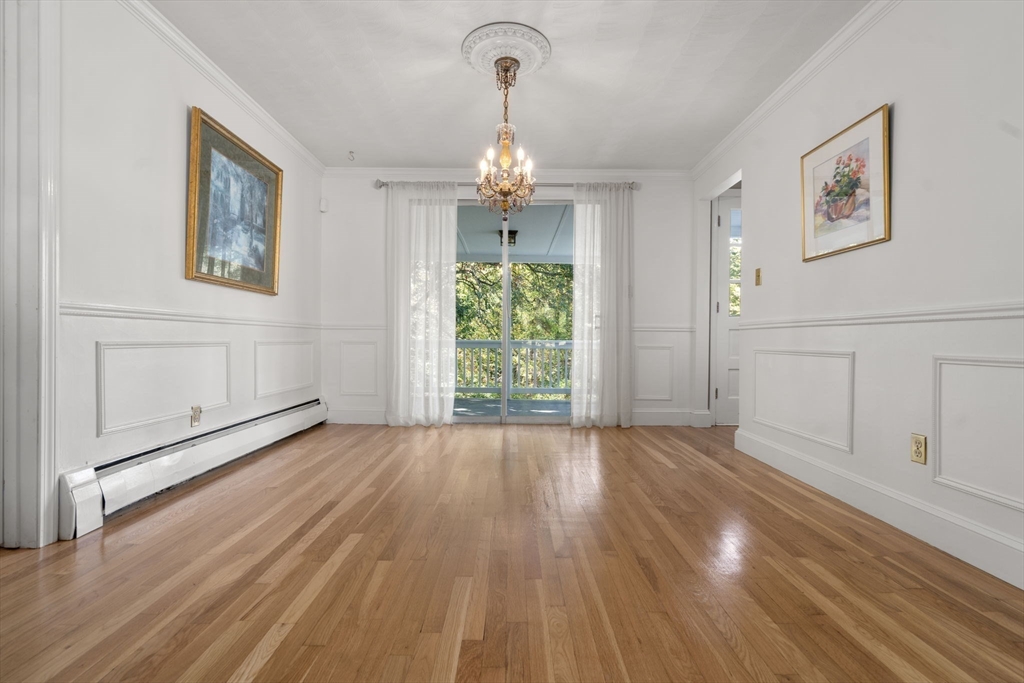 5 Oakwood Rd