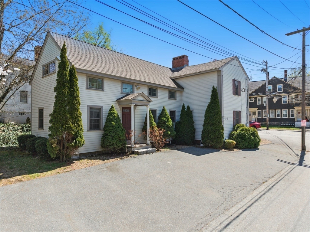 75 Essex St