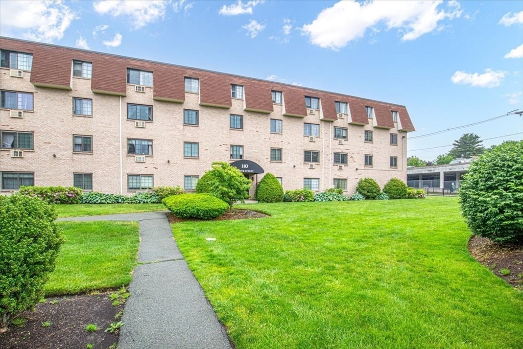 135 Grove St 140