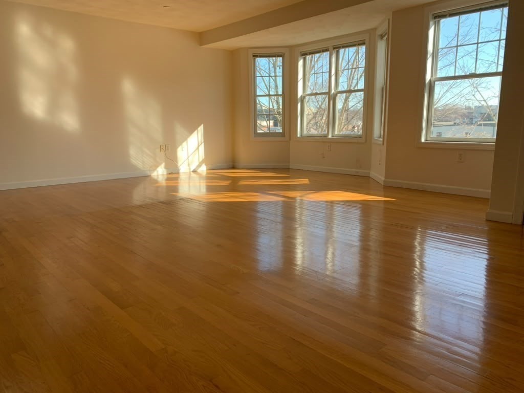 260 Main Street 201