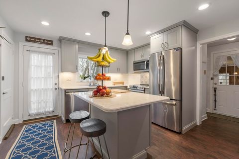 33 Eastford Rd Auburn MA 01501