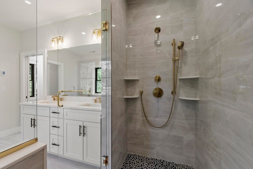 865 Johnson Street, North Andover, MA, 865 Johnson Street, North Andover, MA Photo #19