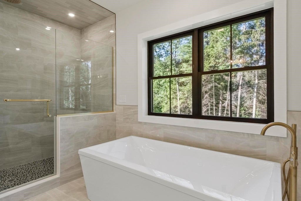 865 Johnson Street, North Andover, MA, 865 Johnson Street, North Andover, MA Photo #20