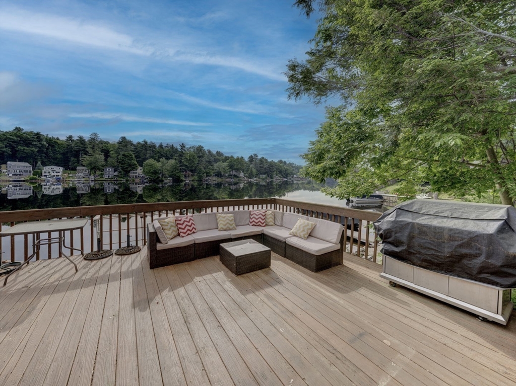 31 Pine Tree Drive