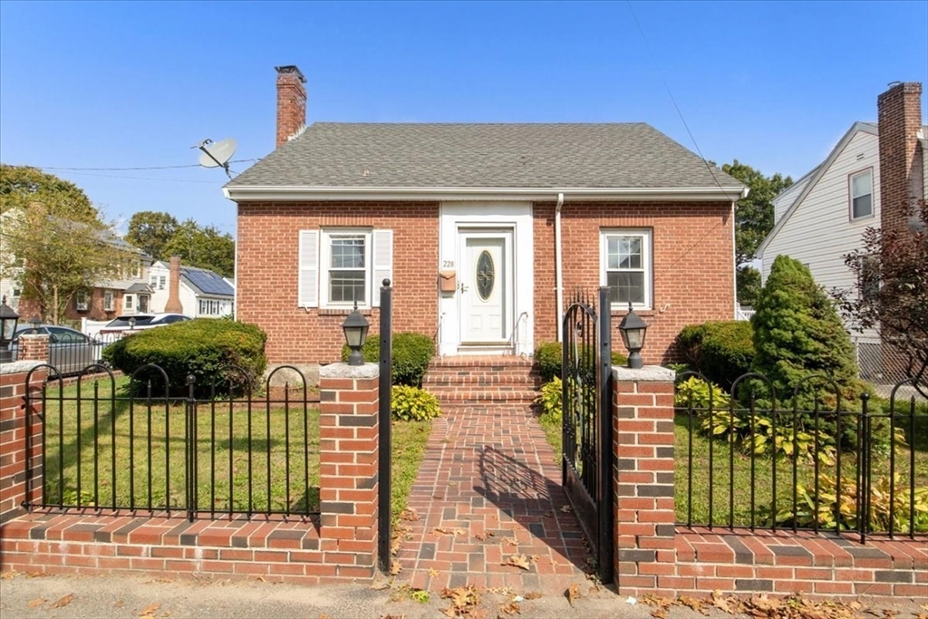 228 Neponset Valley Pkwy