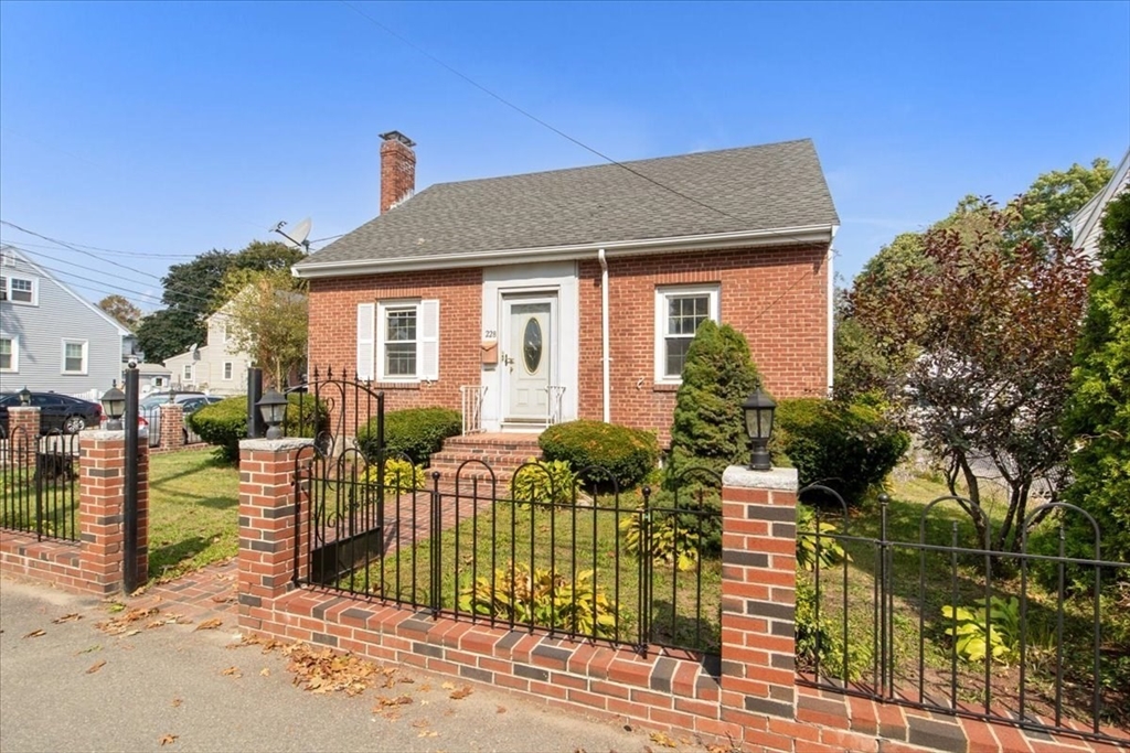 228 Neponset Valley Pkwy