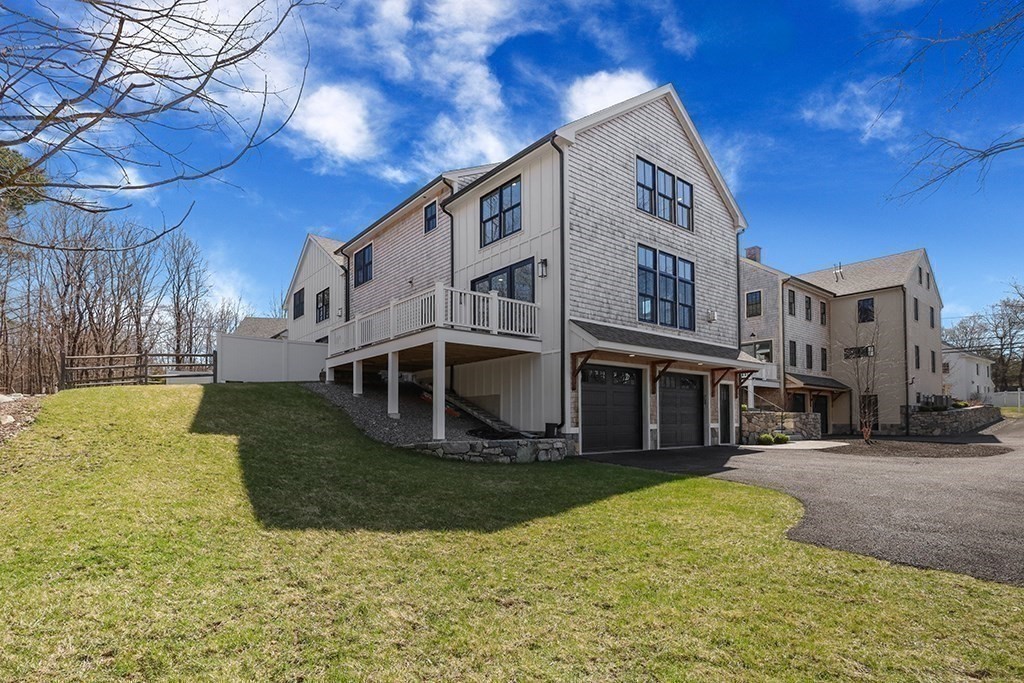 357 Main Street 3