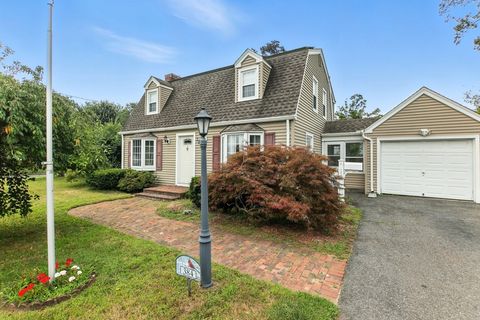 384 Abbott St Springfield MA 01118