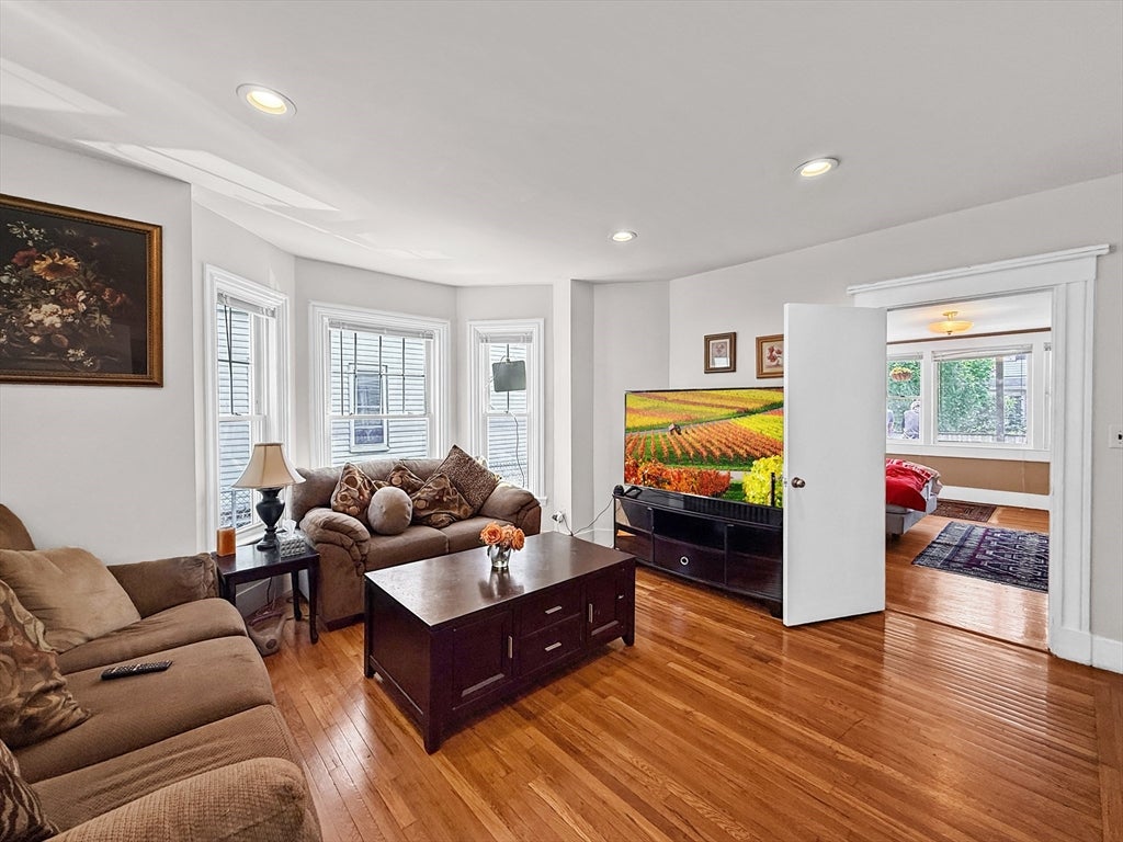 76 Baldwin Ave, Everett, MA, 76 Baldwin Ave, Everett, MA Photo #4