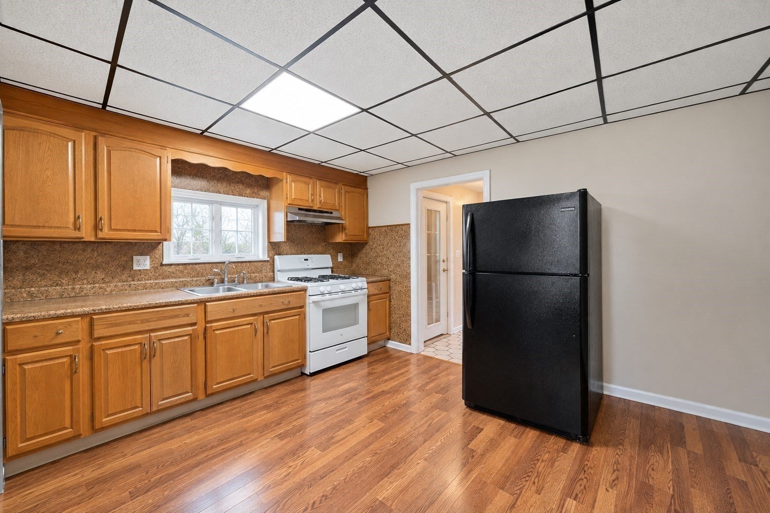 88 Pearl St, Stoughton, MA, 88 Pearl St, Stoughton, MA Photo #4