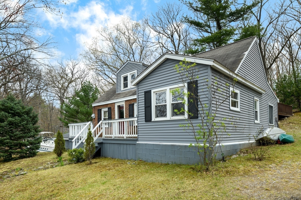 51 Reed Road