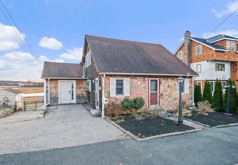 96 Utica St Quincy MA 02169