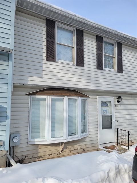 Photo of 35 Genessee St #E, Worcester, MA 01603 (MLS # 73475960)