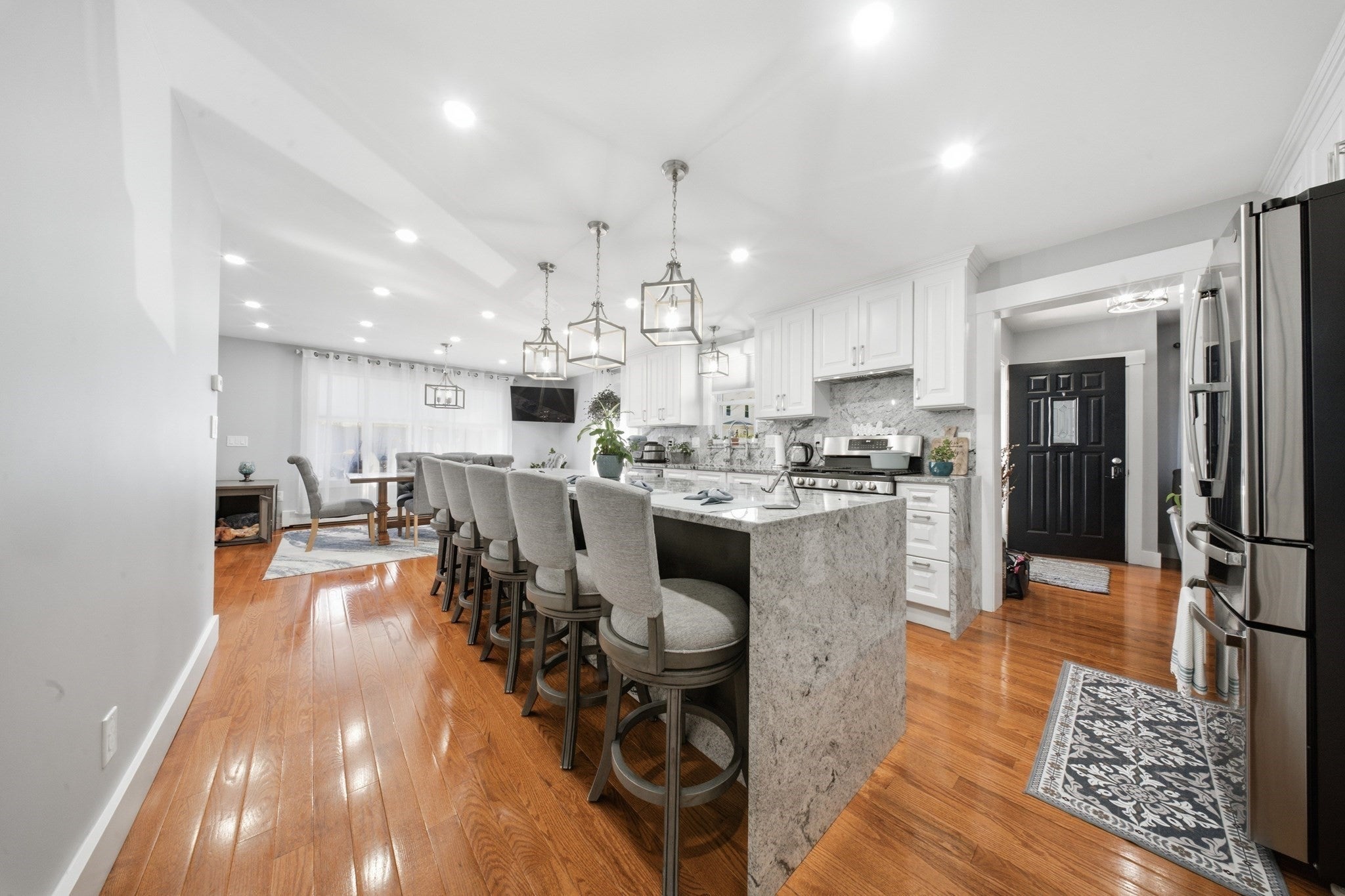 26 Acacia St, Gloucester, MA Photo #7
