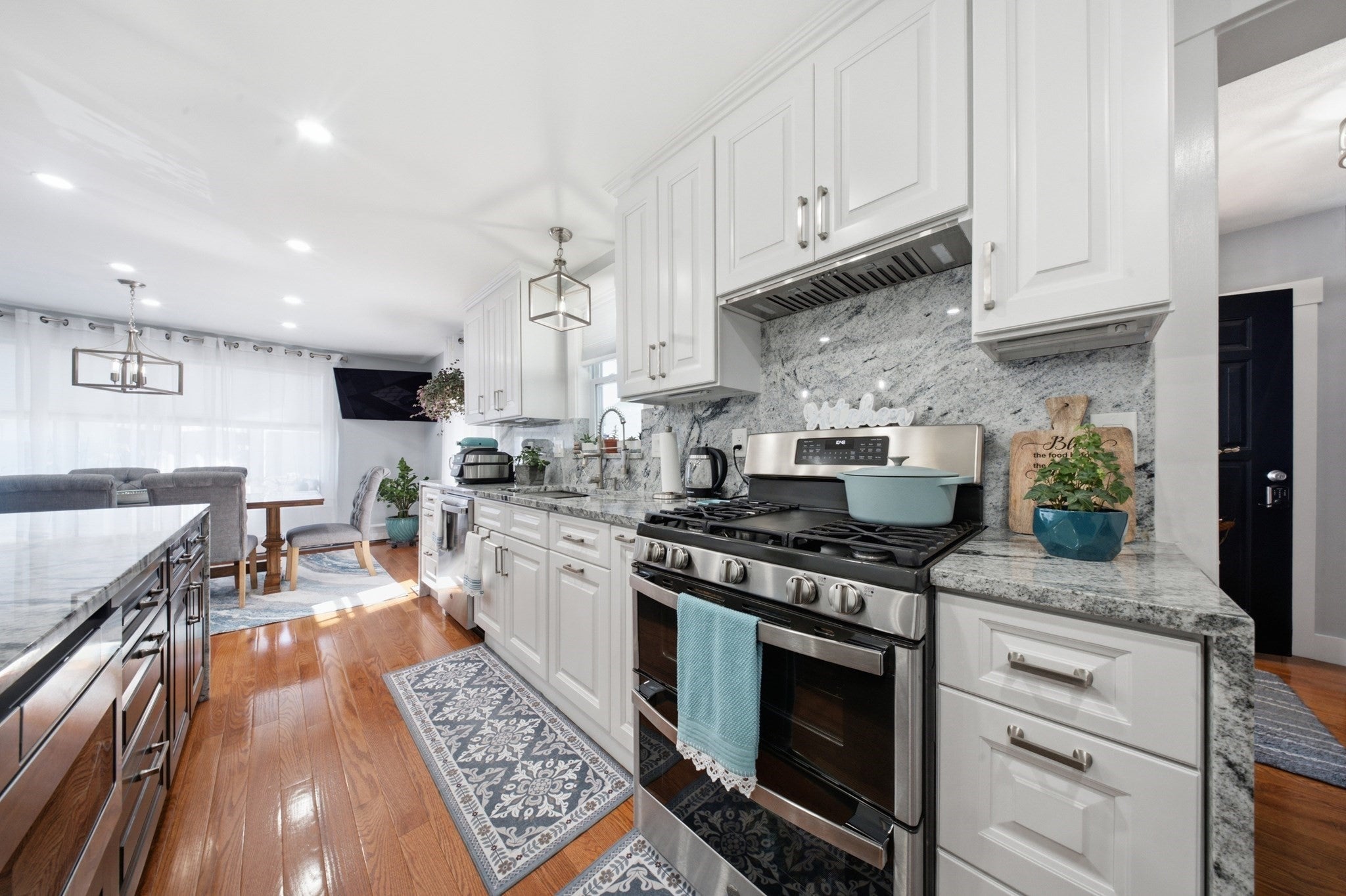 26 Acacia St, Gloucester, MA Photo #5