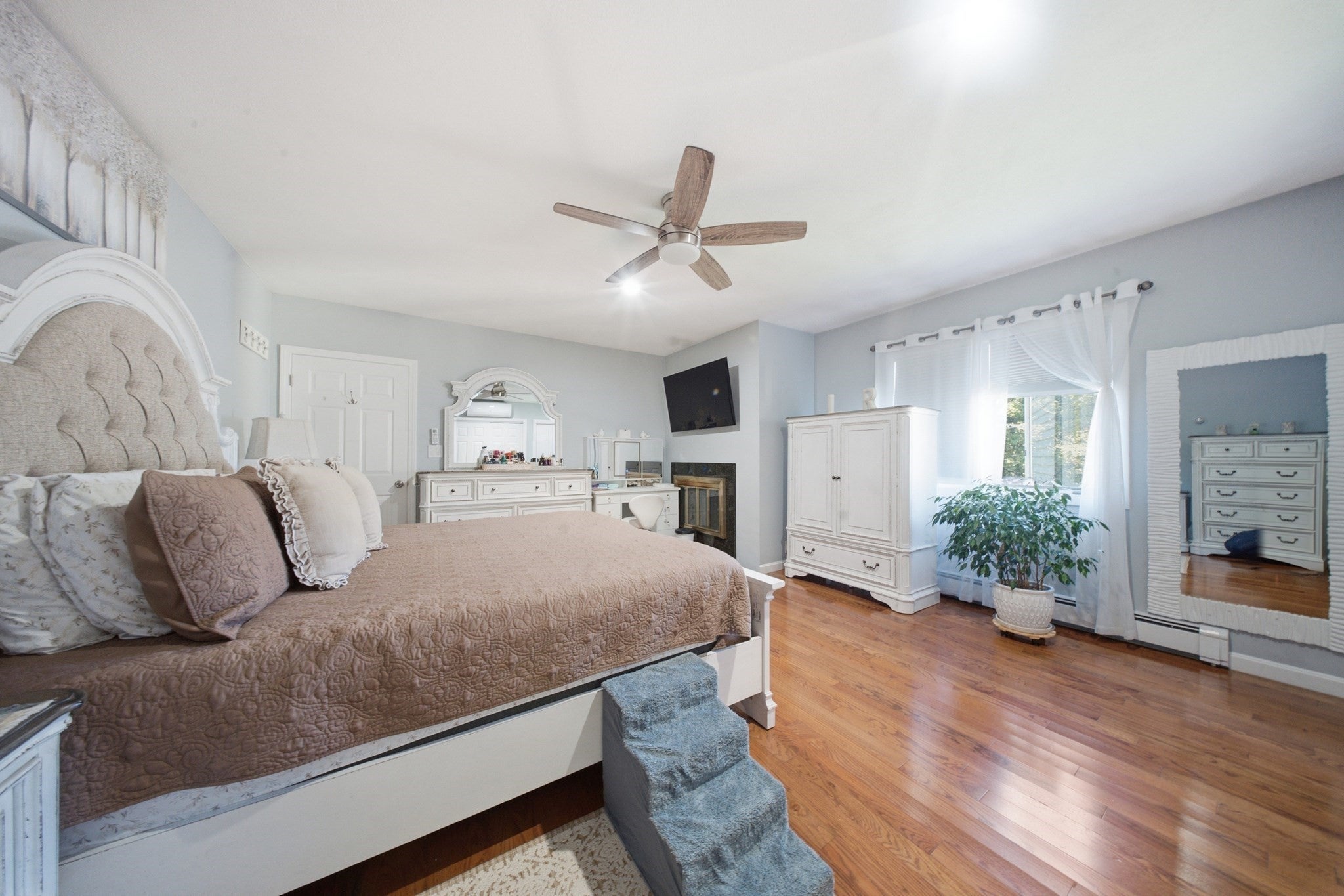 26 Acacia St, Gloucester, MA Photo #12