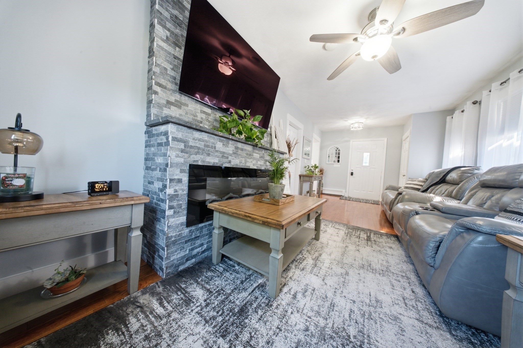 26 Acacia St, Gloucester, MA Photo #10