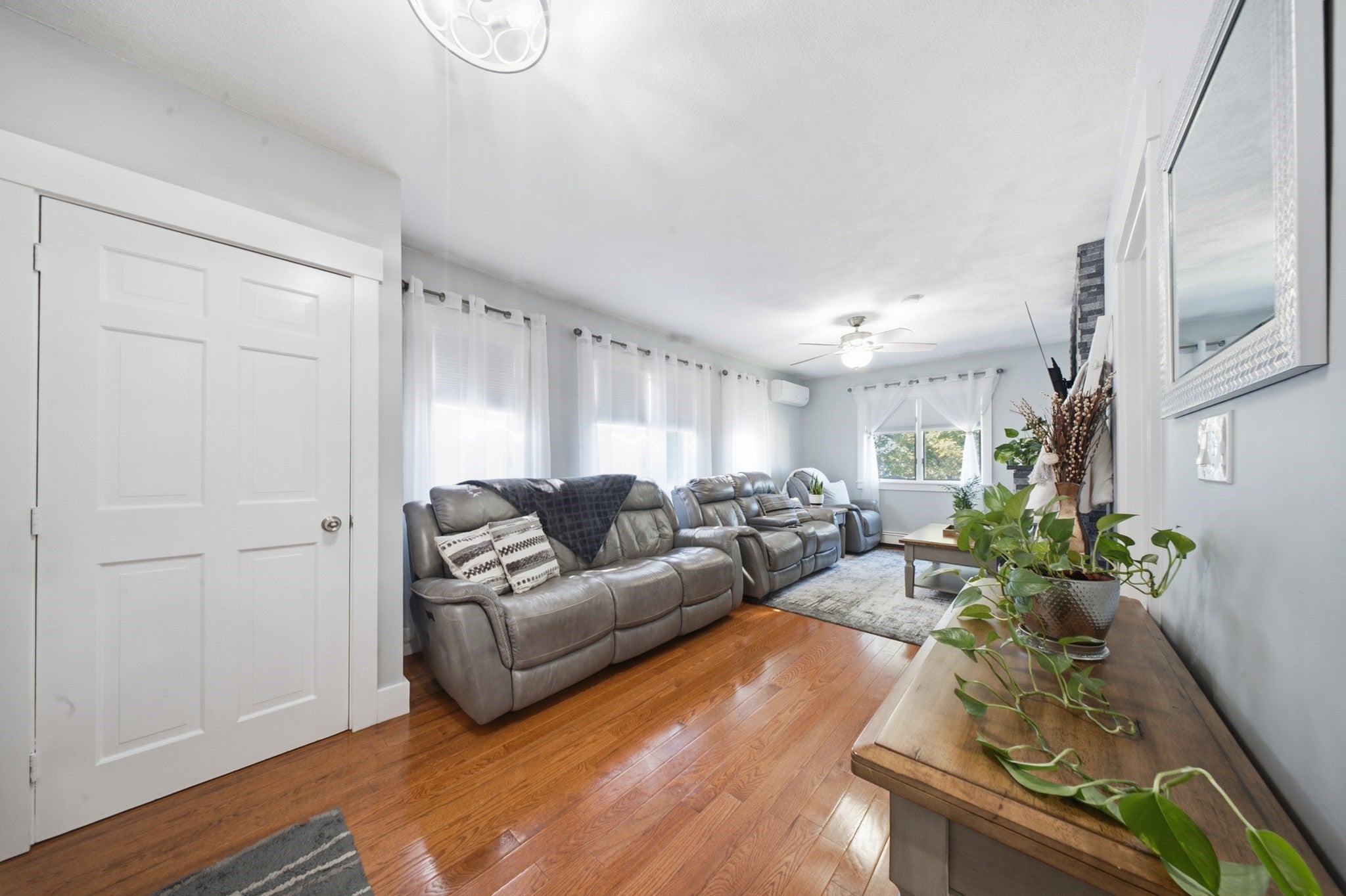 26 Acacia St, Gloucester, MA Photo #9