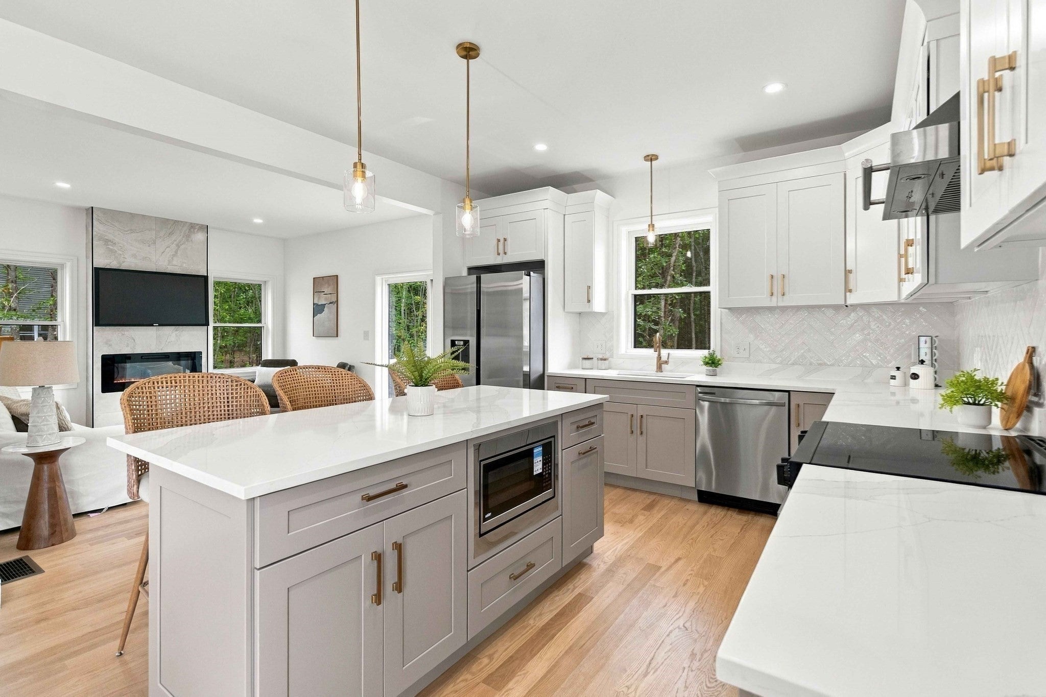 38 Elmwood St, Salisbury, MA Photo #4