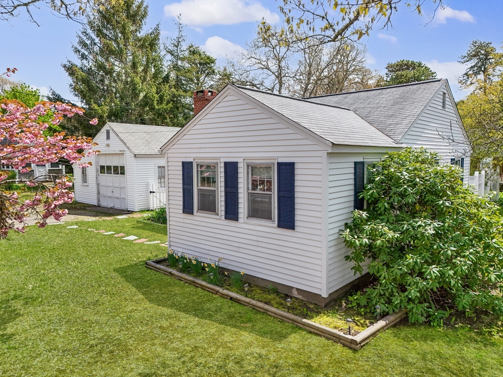 1 Gilbert Rd - Photo 3