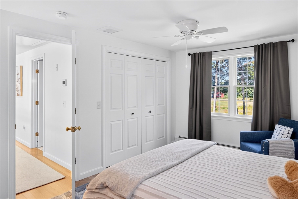 Chatham, Massachusetts 02633, United States, 4 Bedrooms Bedrooms, ,5 BathroomsBathrooms,Residential,Active,208935