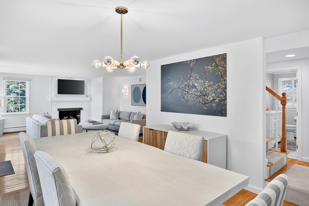 Chatham, Massachusetts 02633, United States, 4 Bedrooms Bedrooms, ,5 BathroomsBathrooms,Residential,Active,208935