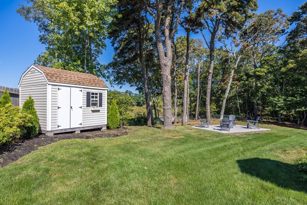 Chatham, Massachusetts 02633, United States, 4 Bedrooms Bedrooms, ,5 BathroomsBathrooms,Residential,Active,208935