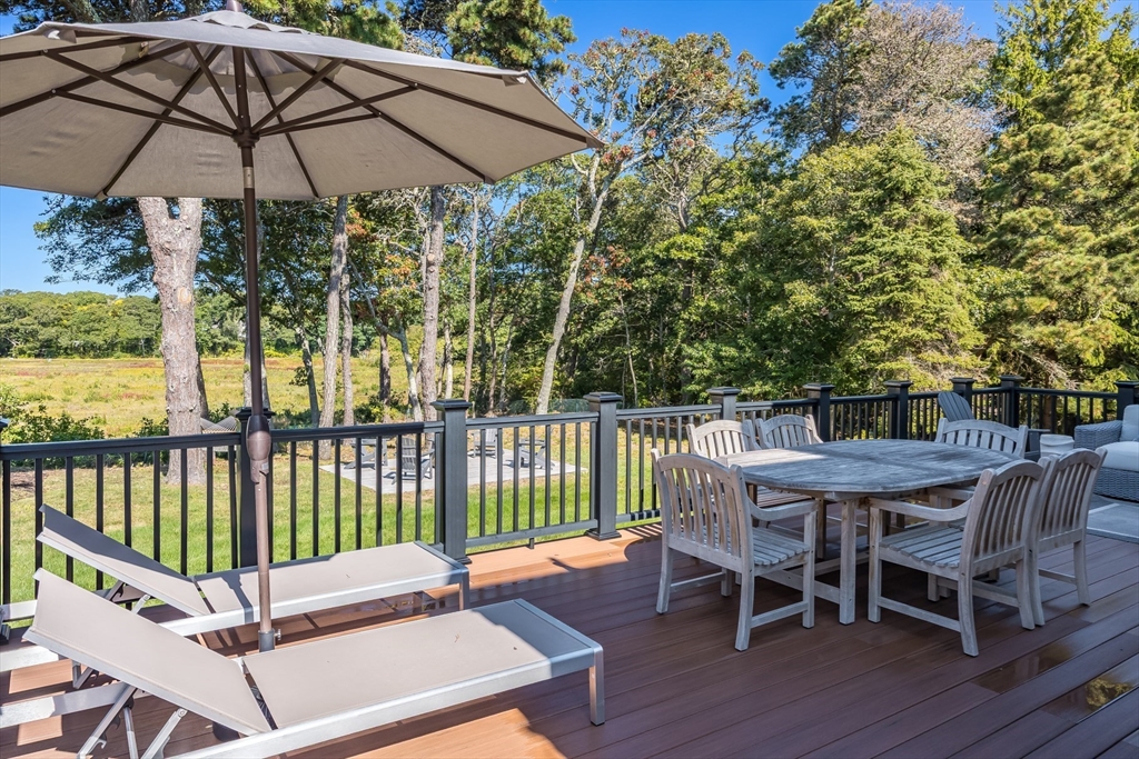 Chatham, Massachusetts 02633, United States, 4 Bedrooms Bedrooms, ,5 BathroomsBathrooms,Residential,Active,208935