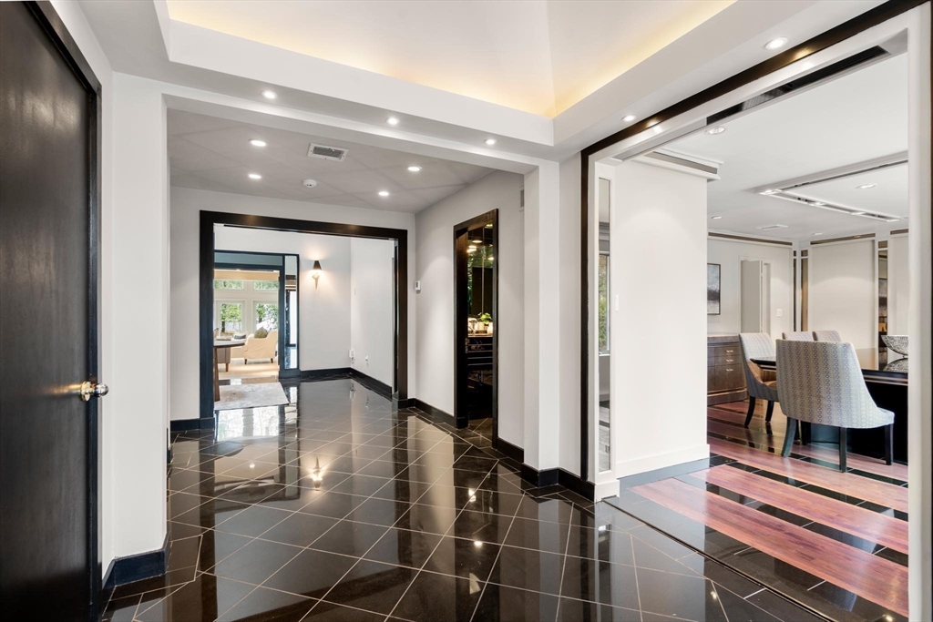 71 Farina Road